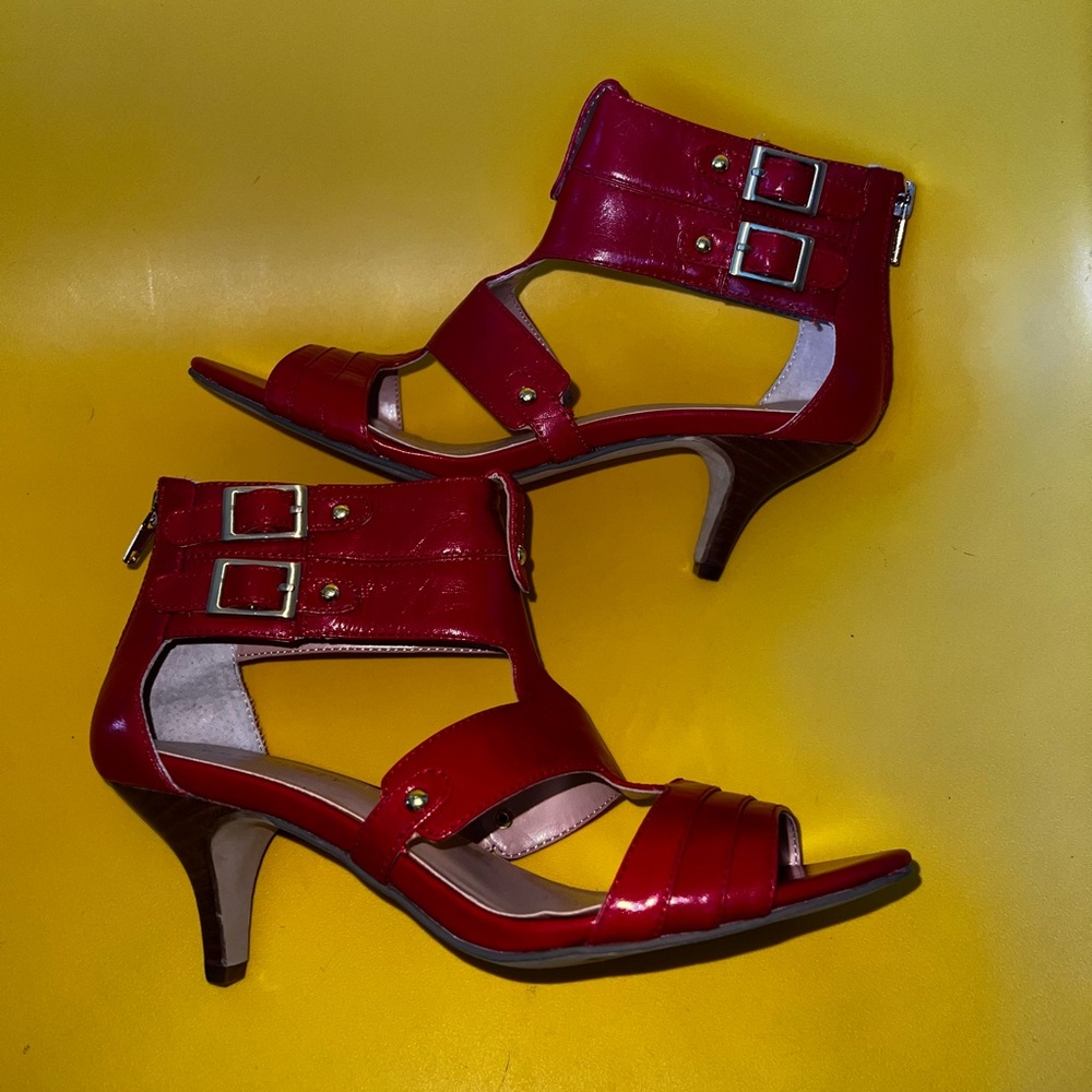 6 sole society NEW Strappy Heels Pointy Toe PATENT GLOSSY sandals Shoes zipper